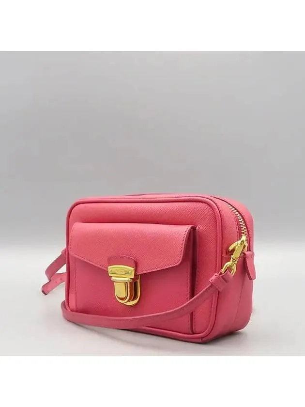 1NF004 Crossbody Bag