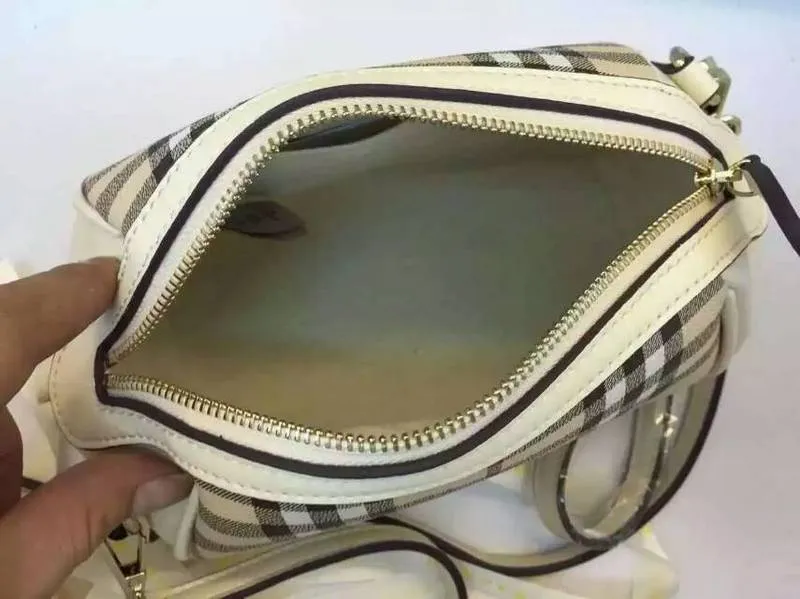 Burberry Bags - BG Bags - 1137