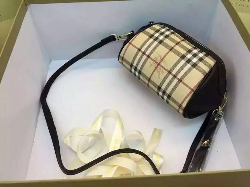 Burberry Bags - BG Bags - 1137