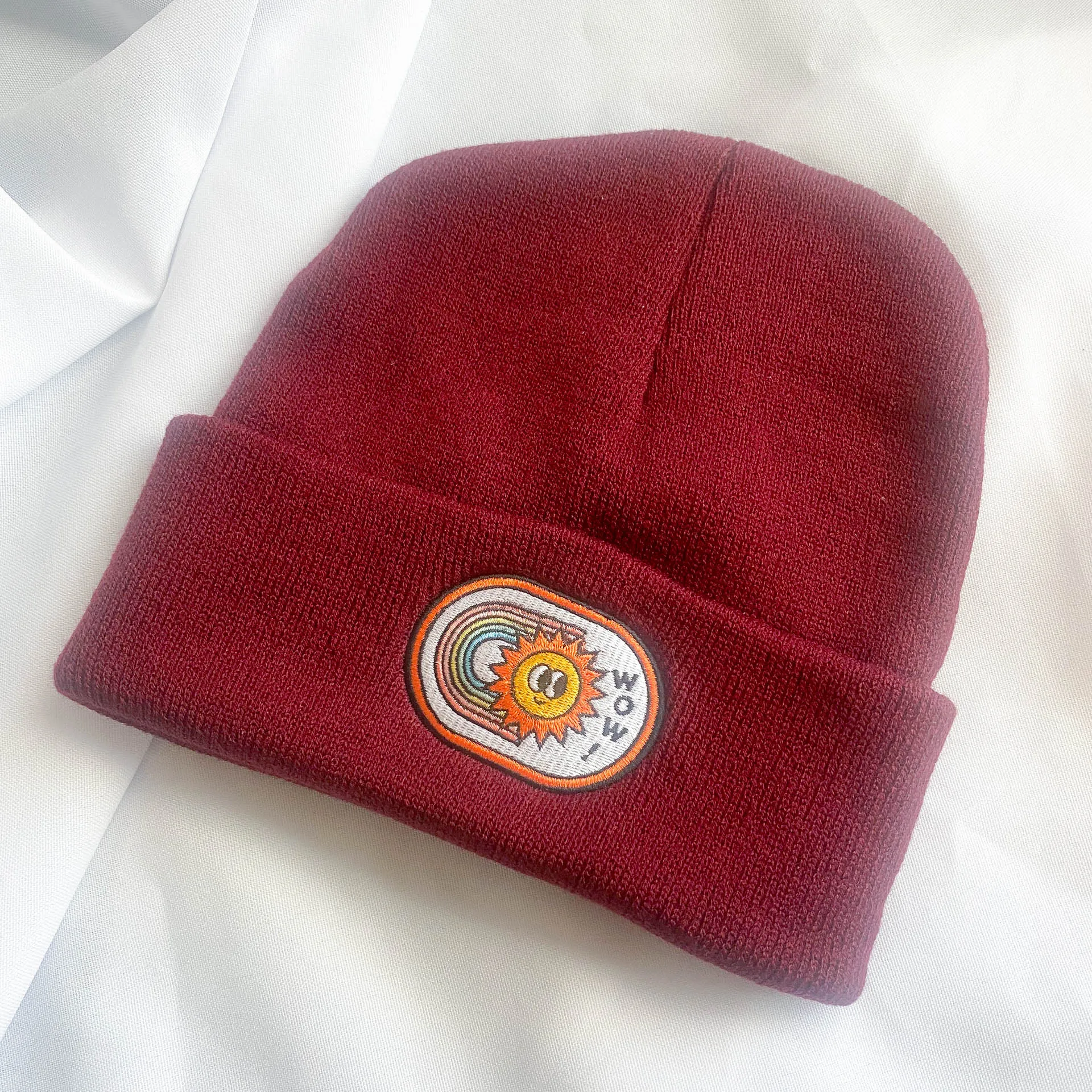 'WOW' BURGUNDY BEANIE